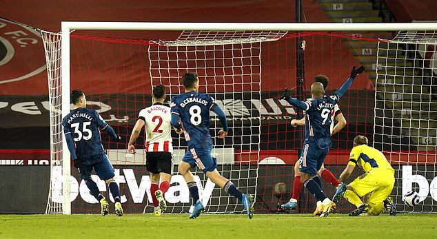  阿森纳零封曼联重回欧冠区争夺行列  