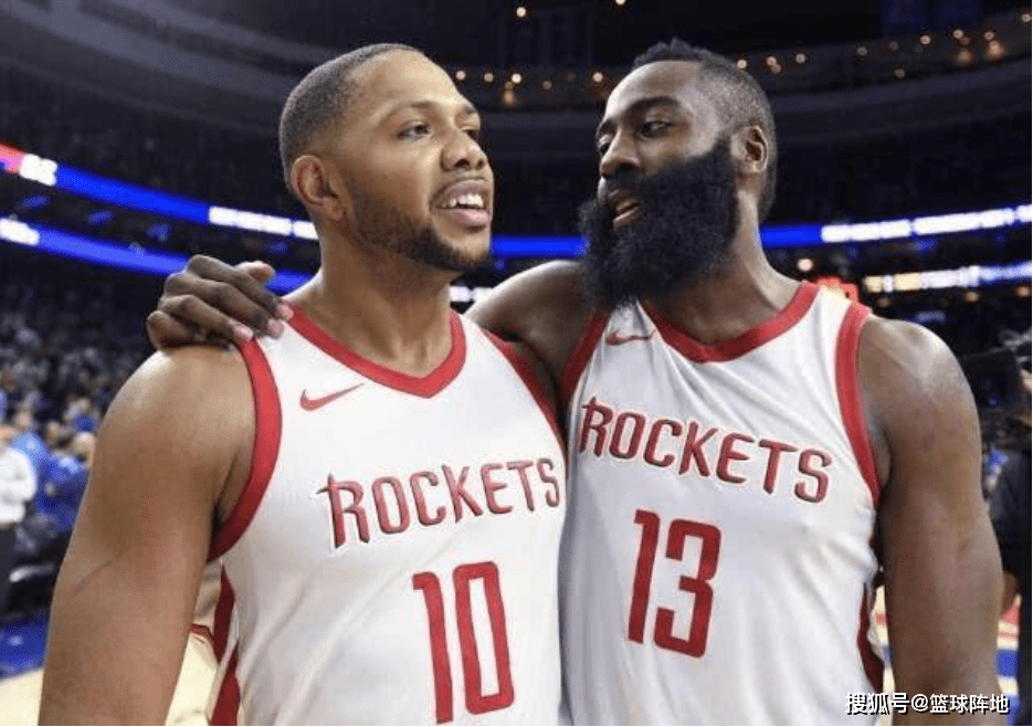  法兰克福主帅变阵奏效 日本球员集体爆发  